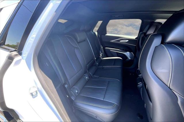2025 Cadillac iQ Luxury 3 RWD