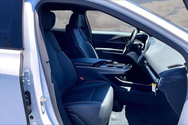 2025 Cadillac iQ Luxury 3 RWD