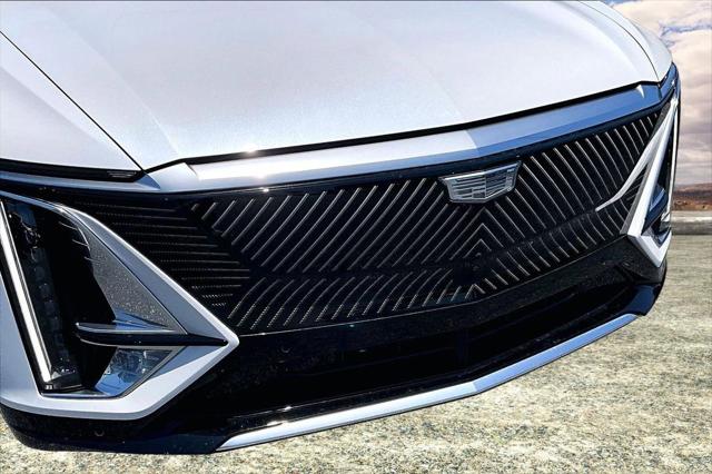 2025 Cadillac iQ Luxury 3 RWD