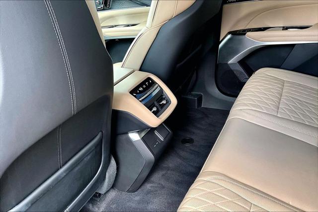 2024 Cadillac iQ Sport w/1SK