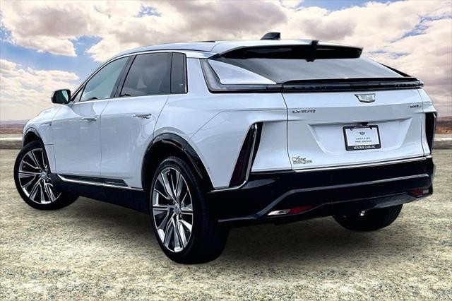 2024 Cadillac iQ Luxury w/1SE