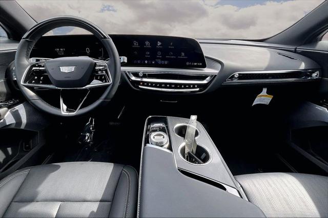 2024 Cadillac iQ Luxury w/1SE