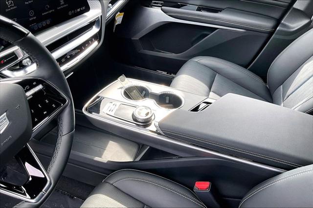 2024 Cadillac iQ Luxury w/1SE