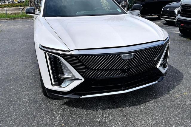 2024 Cadillac iQ Luxury w/1SE