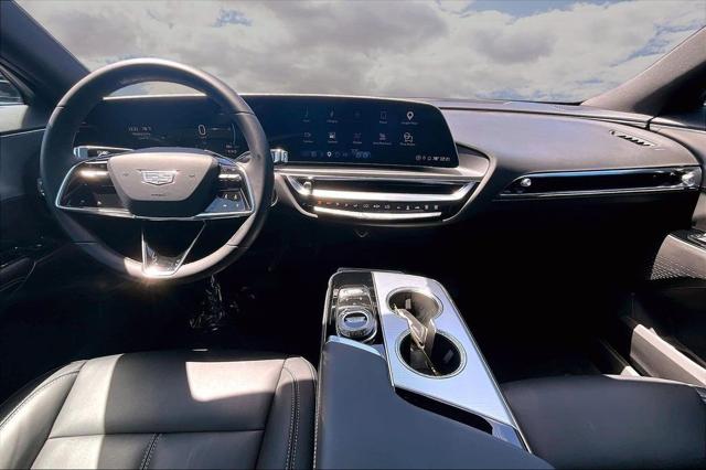 2024 Cadillac iQ Tech w/1SA