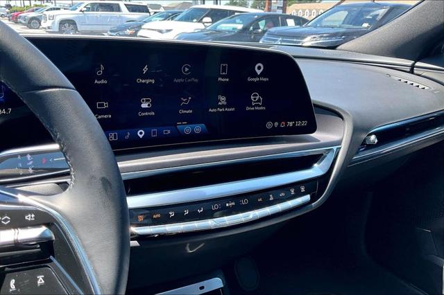 2024 Cadillac iQ Tech w/1SA