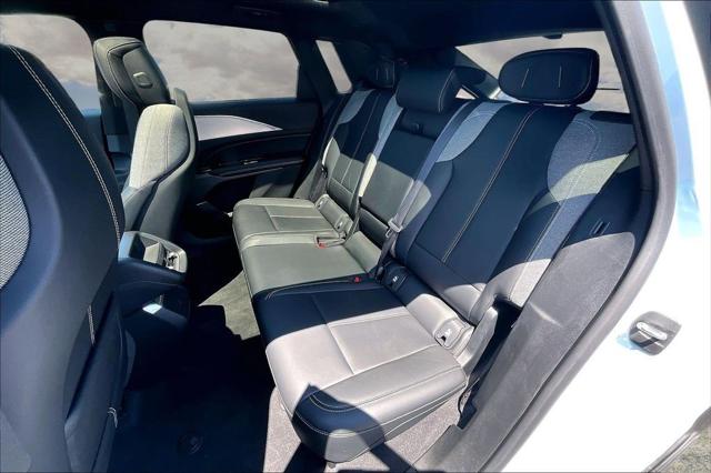 2024 Cadillac iQ Tech w/1SA