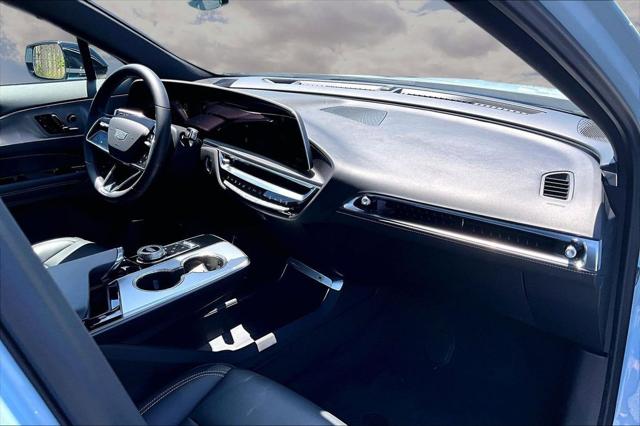 2024 Cadillac iQ Tech w/1SA