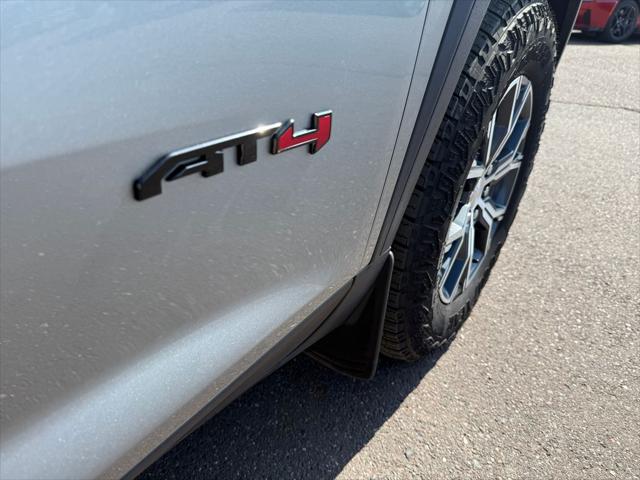 2025 GMC Acadia AWD AT4