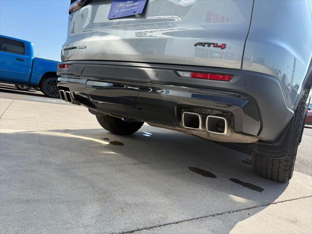 2025 GMC Acadia AWD AT4