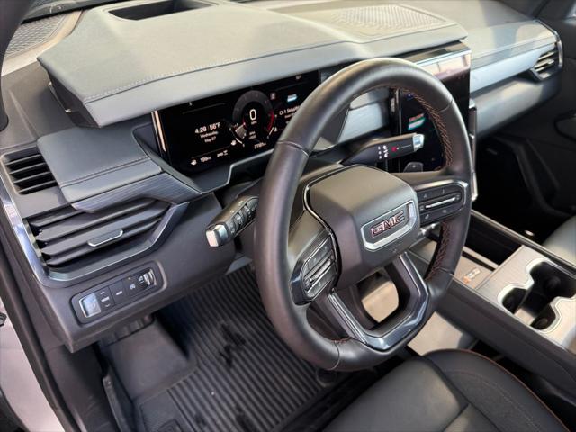 2025 GMC Acadia AWD AT4