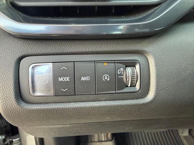 2025 GMC Acadia AWD AT4