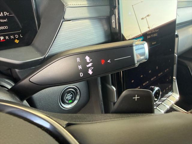 2025 GMC Acadia AWD AT4