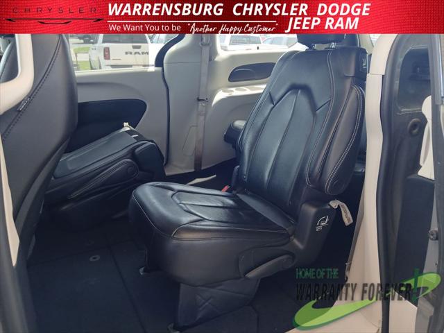 2022 Chrysler Pacifica Touring L