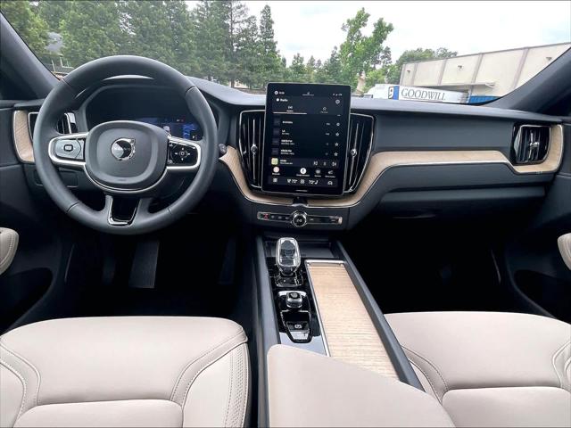 2026 Volvo XC60 B5 Plus