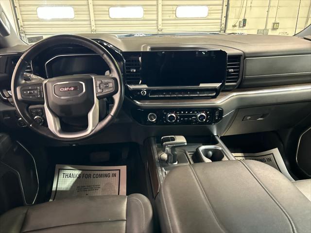 2023 GMC Sierra 1500 4WD Crew Cab Short Box SLT