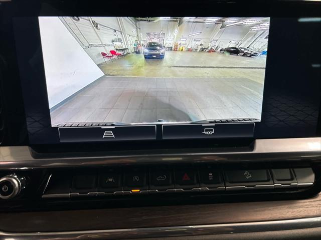 2023 GMC Sierra 1500 4WD Crew Cab Short Box SLT
