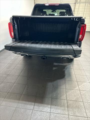 2023 GMC Sierra 1500 4WD Crew Cab Short Box SLT