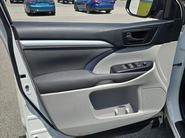 2018 Toyota Highlander LE