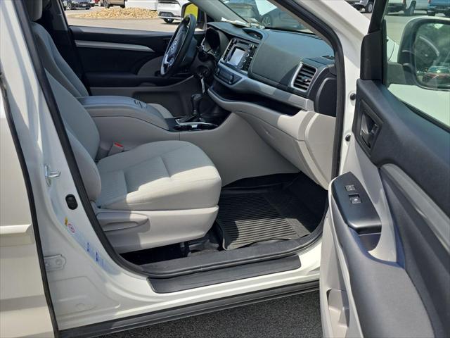 2018 Toyota Highlander LE