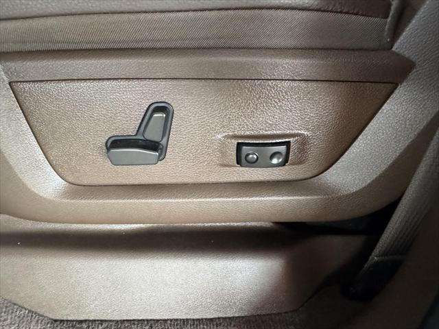 2025 Ram 3500 LimitedLimited Longhorn Mega Cab 4x4 6'4" Box
