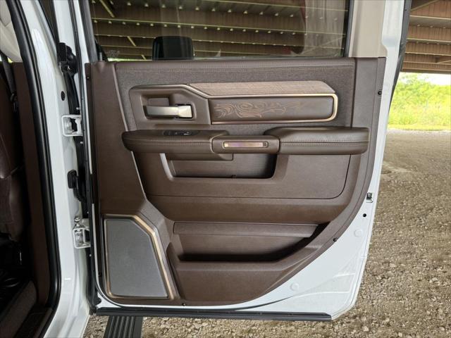 2025 Ram 3500 LimitedLimited Longhorn Mega Cab 4x4 6'4" Box