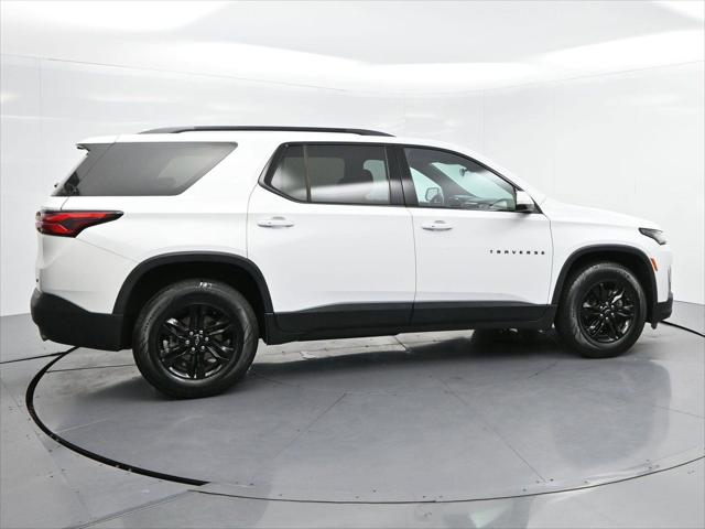 2023 Chevrolet Traverse FWD LT Cloth