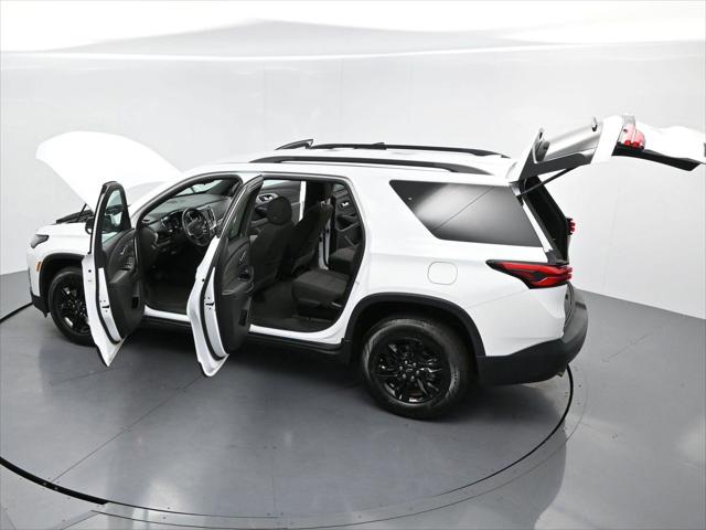 2023 Chevrolet Traverse FWD LT Cloth