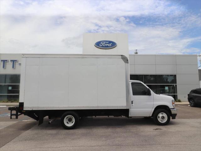 2022 Ford E-350 Cutaway Unknown