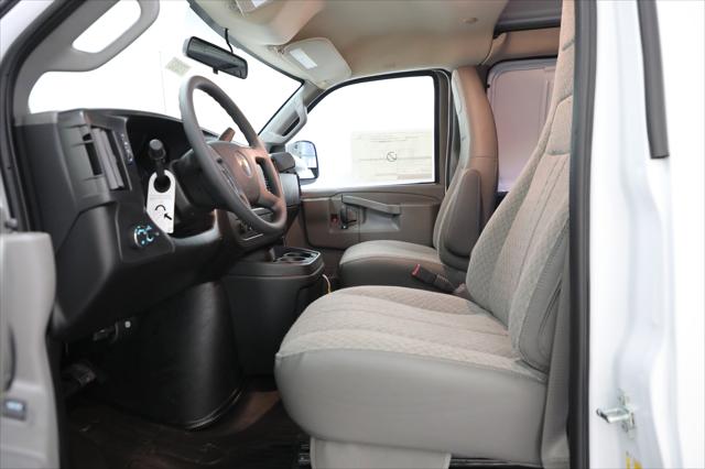 2026 Chevrolet Express Cargo Van 2500 Regular Wheelbase, WT, RWD