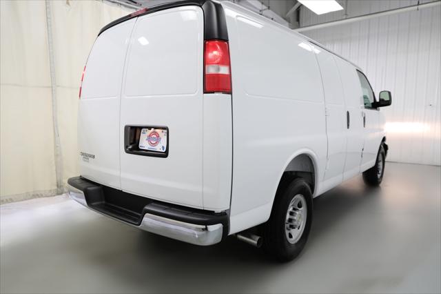 2026 Chevrolet Express Cargo Van 2500 Regular Wheelbase, WT, RWD