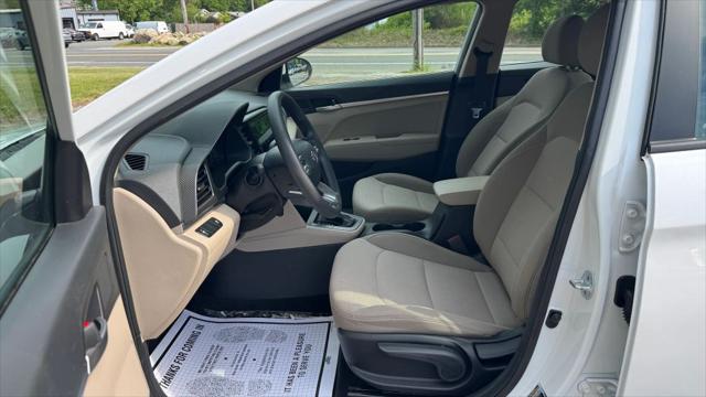 2019 Hyundai Elantra SE