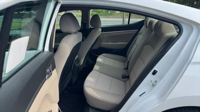 2019 Hyundai Elantra SE