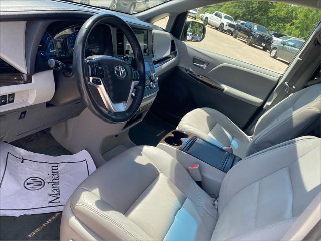 2017 Toyota Sienna XLE 8 Passenger