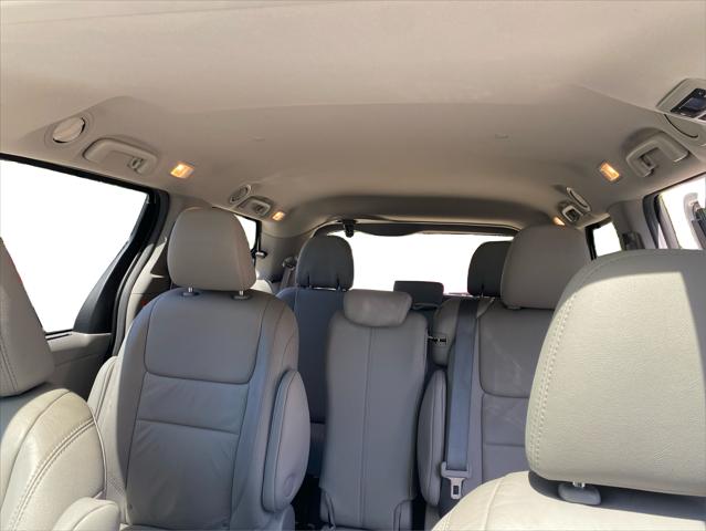 2017 Toyota Sienna XLE 8 Passenger