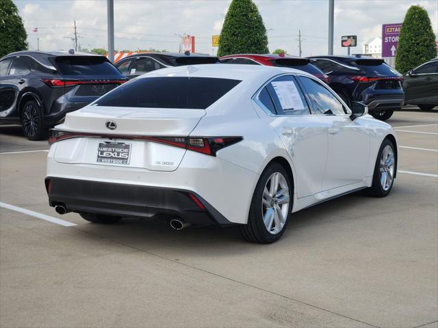 2024 Lexus IS 300 - Photo 7