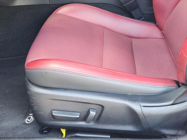 2024 Lexus IS 300 - Photo 24