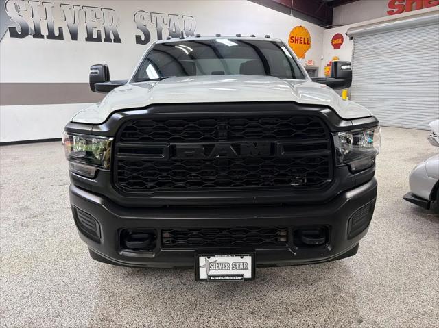 2024 Ram 3500 Tradesman/SLT/Laramie/Limited