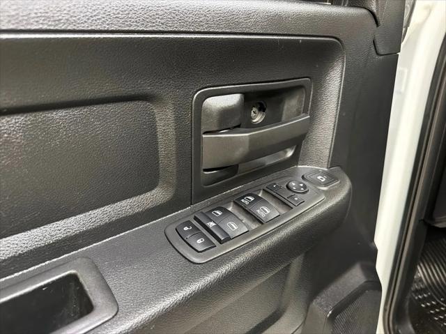 2024 Ram 3500 Tradesman/SLT/Laramie/Limited