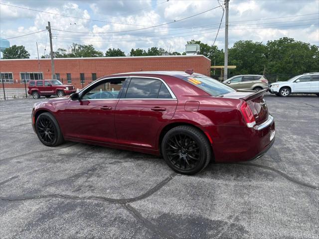 2016 Chrysler 300 Limited