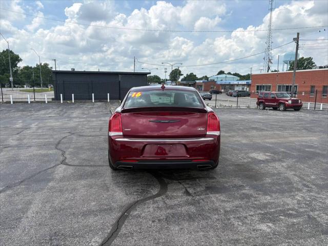 2016 Chrysler 300 Limited