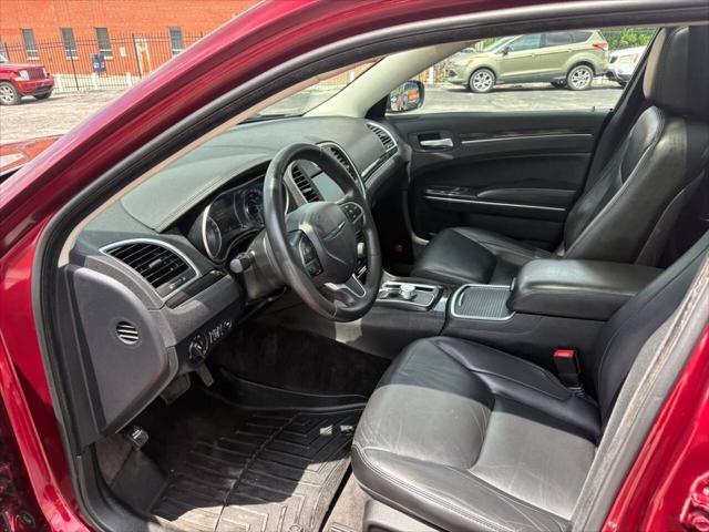 2016 Chrysler 300 Limited