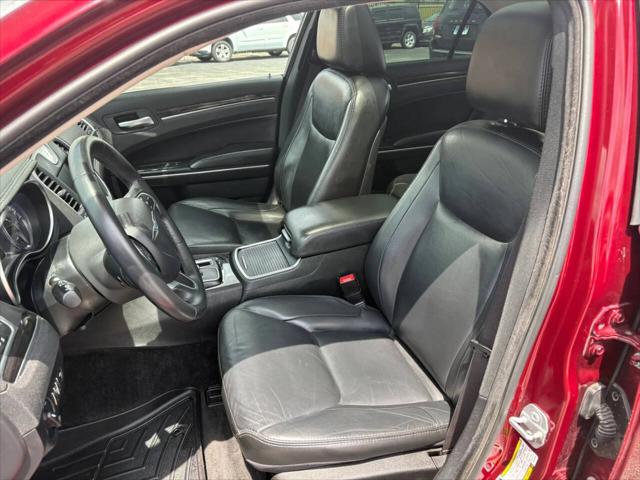 2016 Chrysler 300 Limited