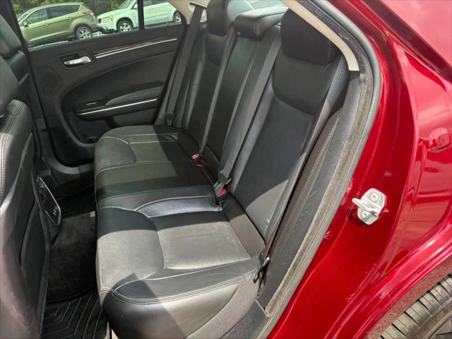 2016 Chrysler 300 Limited