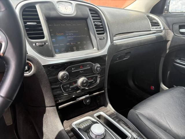 2016 Chrysler 300 Limited