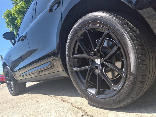 2023 Porsche Macan Base AWD 4dr SUV