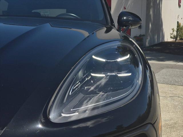 2023 Porsche Macan Base AWD 4dr SUV