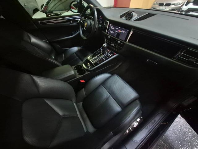 2023 Porsche Macan Base AWD 4dr SUV