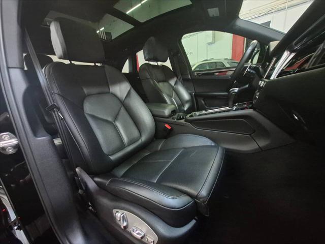 2023 Porsche Macan Base AWD 4dr SUV