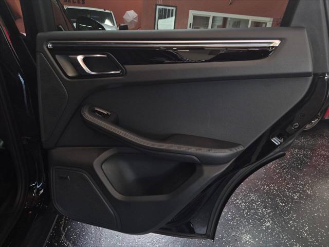 2023 Porsche Macan Base AWD 4dr SUV
